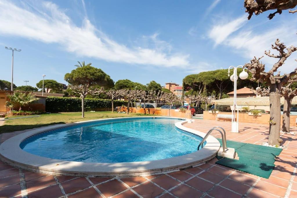 A Pie De Playa En Gava Mar! Apartment Екстериор снимка